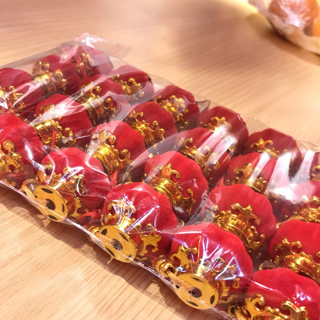 迷你小灯笼24个装金色底座红色绒面喜庆装饰细节图