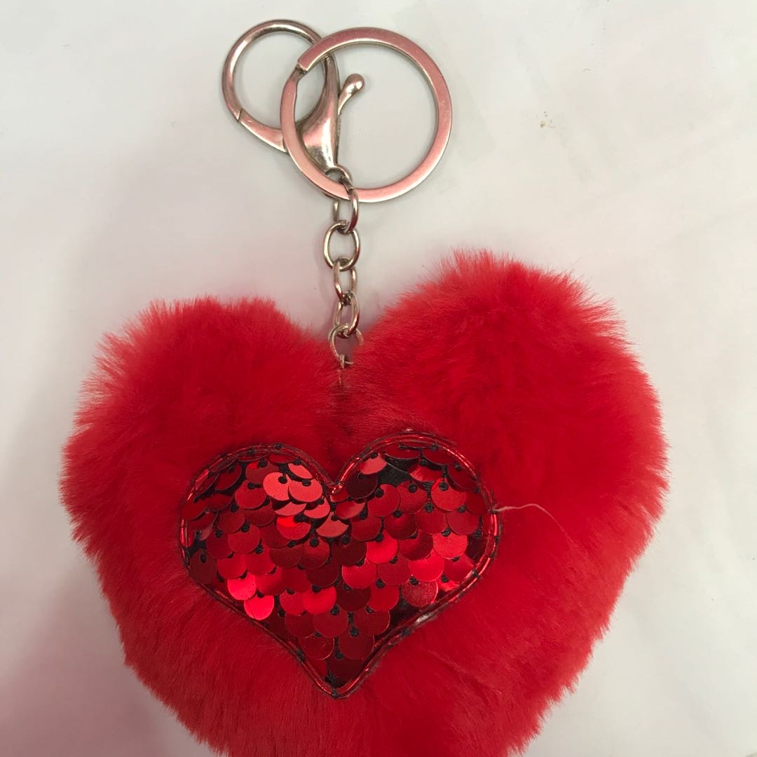 爱心亮片钥匙扣毛球卡通可爱汽车钥匙挂件毛绒娃娃包配饰礼物