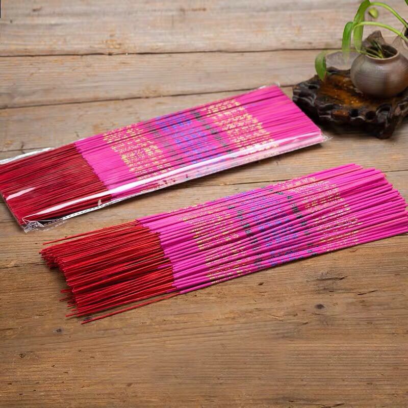 The fragrant and smokeless golden sandalwood bamboo stick incense is used for worshipping deities and Buddhas. It is a Buddha worship incense and a Guanyin Wealth God offering incense, commonly used in Buddhism details Picture