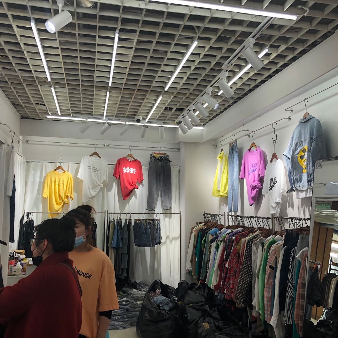 X·M's little sister describe pic - 1