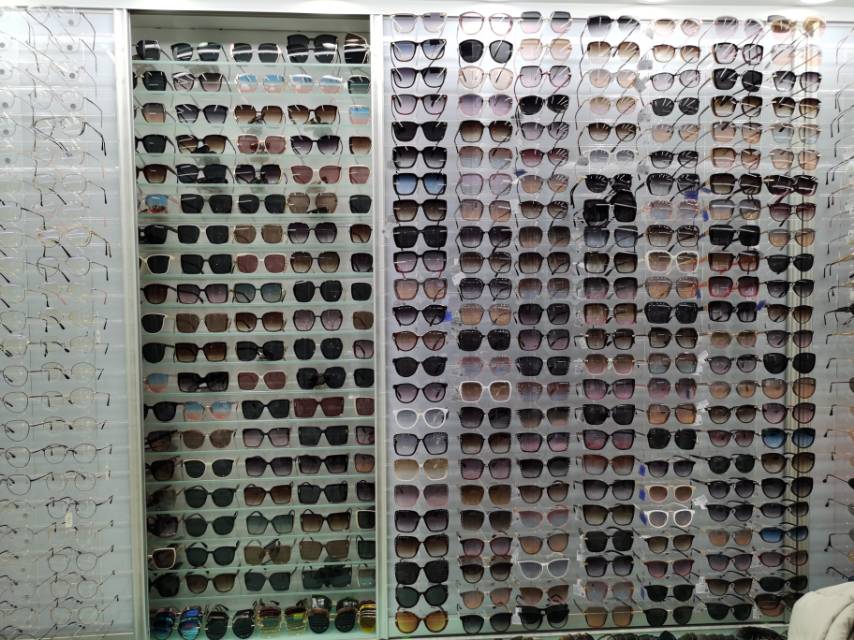 Yiwu Yaoda Eyewear sunglasses, flat lenses, optical lenses describe pic - 2