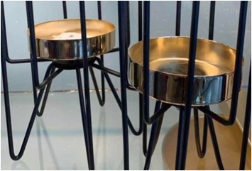 The combination of matte black and French gold is composed of a simple candlestick made up of special lines Specification image