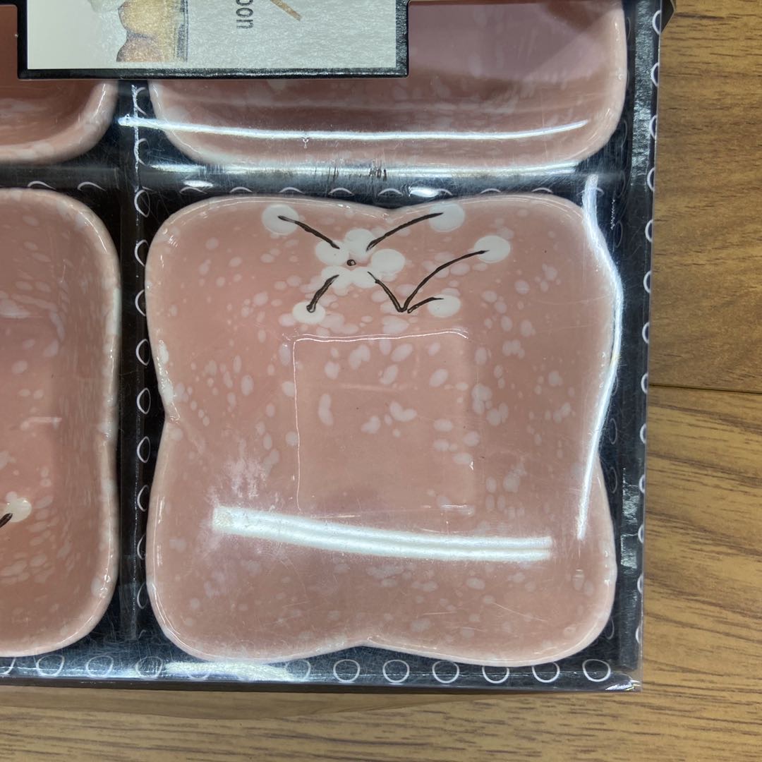 日式餐具单个少女心可爱碗盘碟水果家用一人食套装草莓沙拉碗盘子产品图