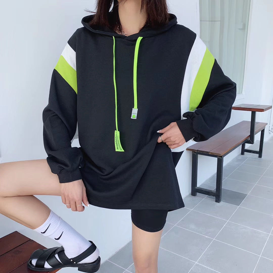 欧洲站潮牌女T桖2020春季新时尚宽松蝙蝠袖连帽卫衣薄款个性拼色产品图