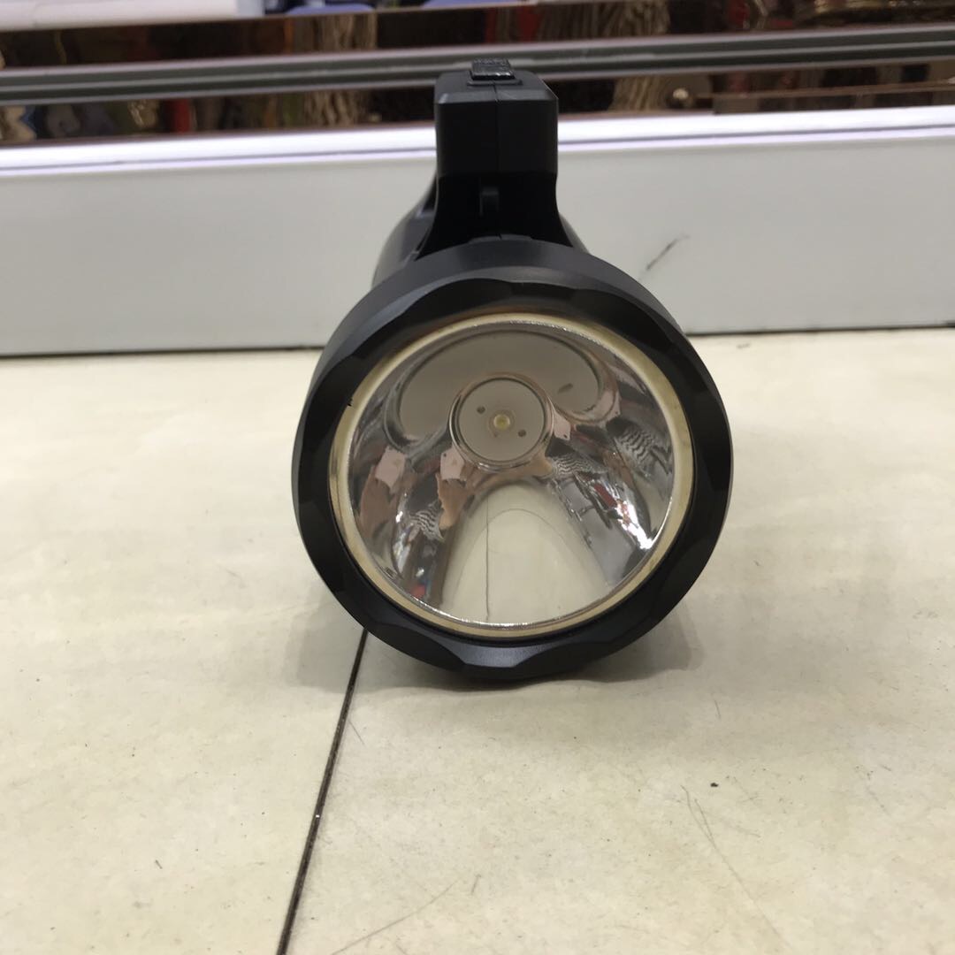 LED high-intensity flashlight, super bright, long-range, portable searchlight, remote lighting, hand-held lamp Specification image