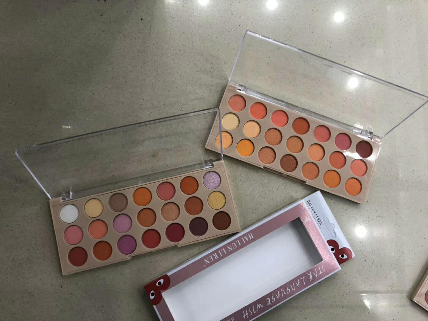 海伦丽人星语心愿二十一色眼影小圆盘多色眼影盘.