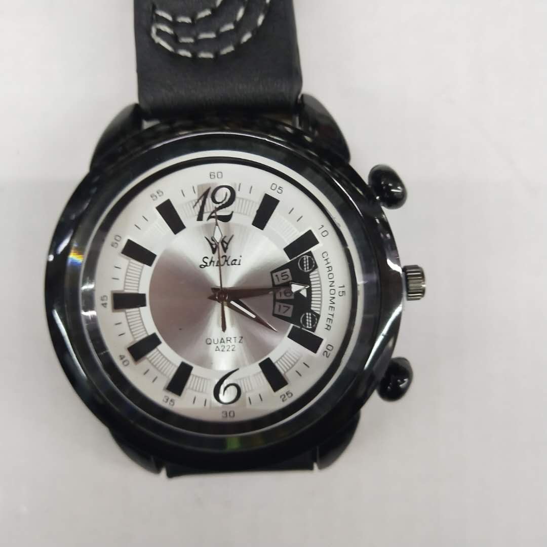 Trendy and fashionable leather strap casual sports men's quartz watch details Picture