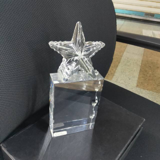 Factory direct sales of transparent crystal five-pointed star trophies Specification image