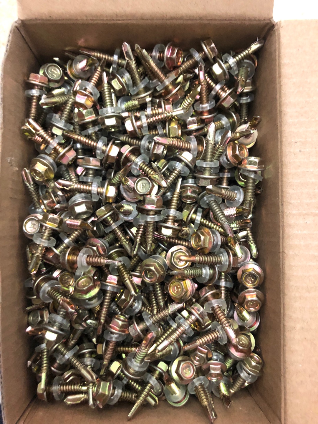 中国上海宏挺牌宏挺精钻系列钻尾螺丝薄利多销 诚信经营 质量过硬 深受好评 