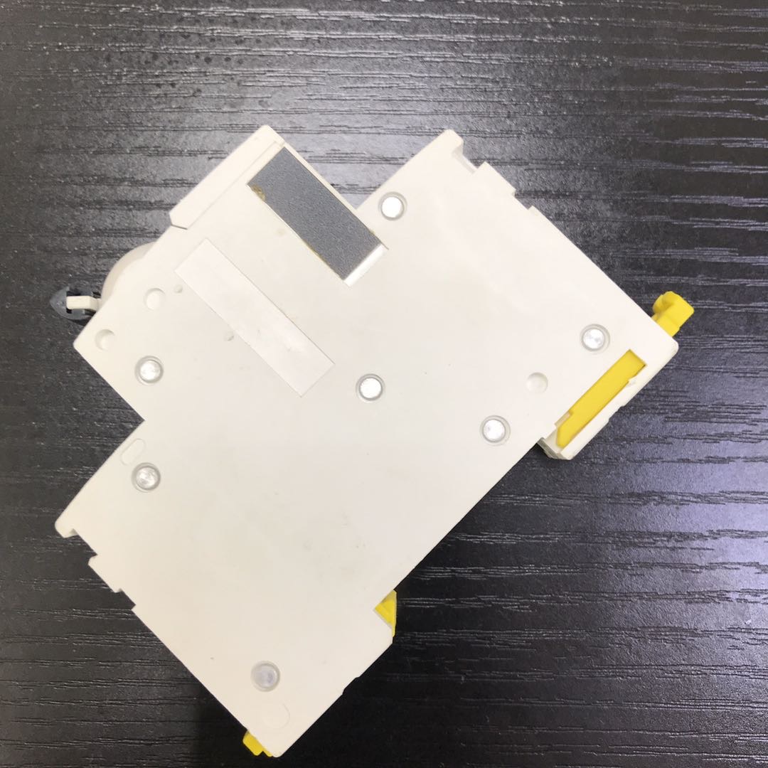 Ac/DC circuit breakers, household air switches, miniature circuit breakers details Picture