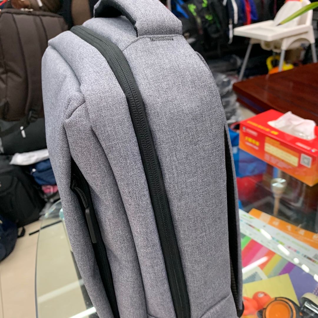 厂家直销新款帆布双肩包背包灰色男产品图