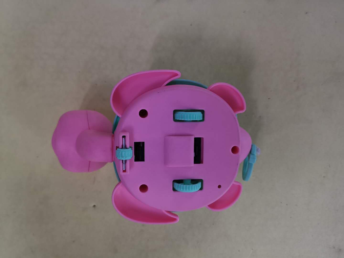 拉线玩具/发光玩具/儿童玩具产品图