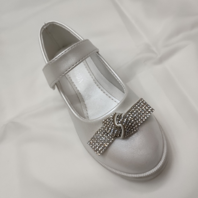 好望脚鞋业 外贸批发中童大童女童鞋 女童公主鞋春秋新款单鞋小女孩皮鞋中童软底水钻