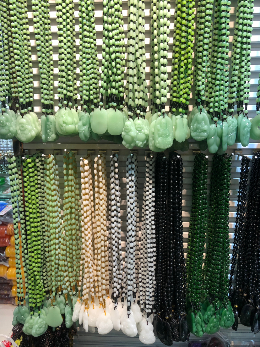 Long imitation green jade pendant, jade necklace, imitation green chalcedony and Hetian jade sweater chain, jade pendant details Picture