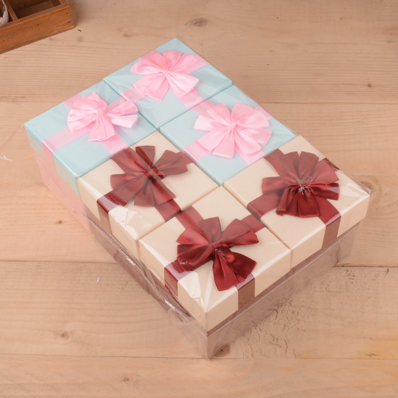 圣诞节正方形礼品盒苹果包装盒礼物包装盒自带拎绳产品图