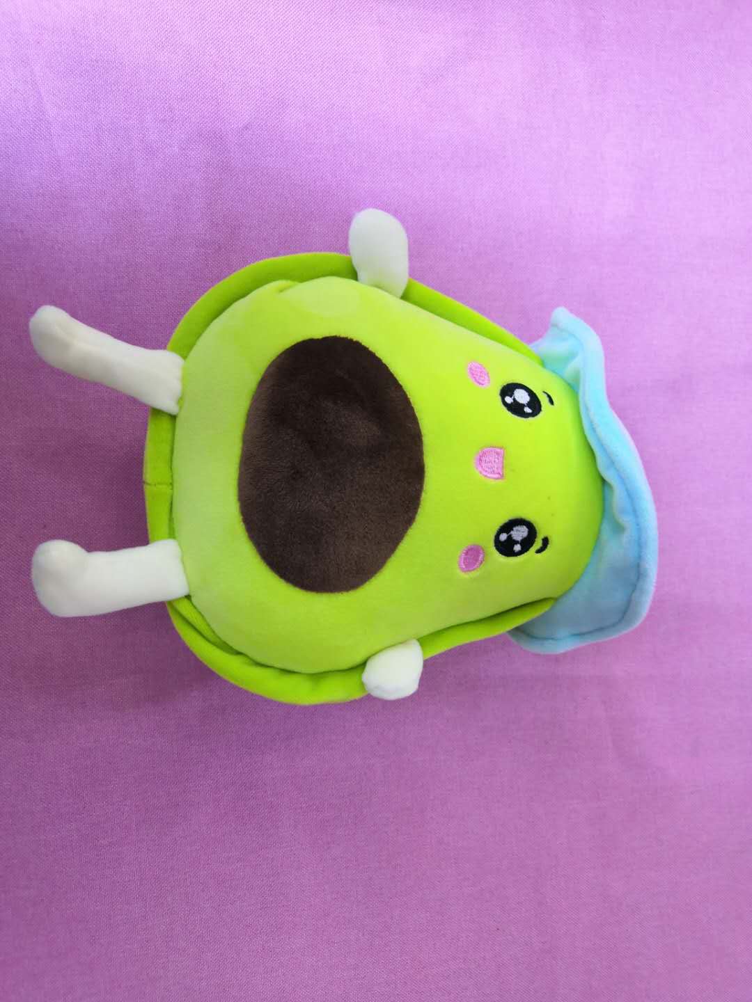 Wholesale of 27 cm new avocado fruit doll plush toys from the manufacturer