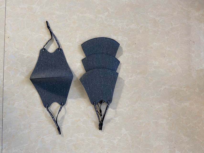 Spring and summer anti-haze and anti-droplet, cute and fashionable men's and women's masks, breathable and easy to breathe, adjustable face masks details Picture