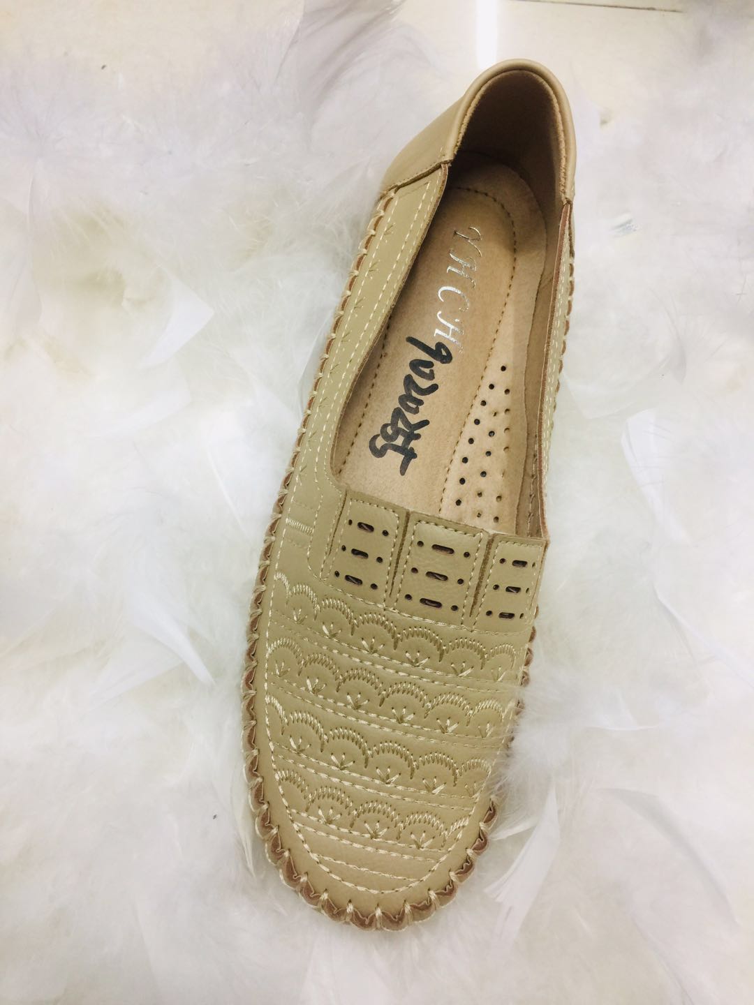 春季休闲鞋时尚潮鞋真皮文艺复古单鞋女鞋浅口圆头百搭软底舒适牛皮休闲鞋