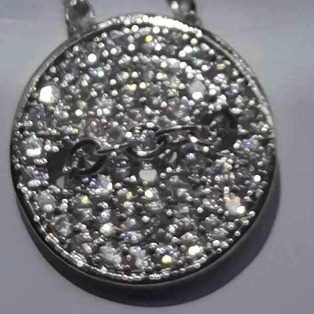Korean-style versatile necklace, diamond-encrusted round crystal pendant, short necklace, collarbone chain details Picture