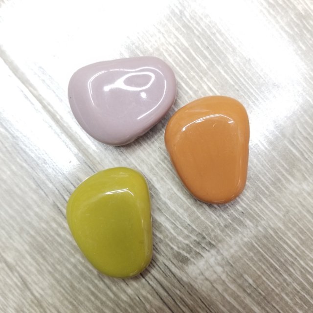 东南亚热销彩色亚克力首饰配件椭圆形服饰配件产品图