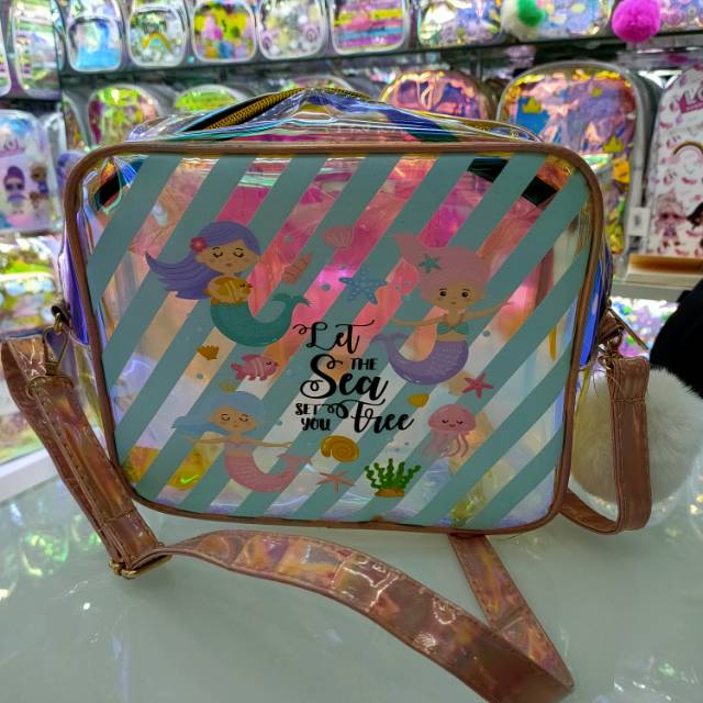 斜挎透明镭射女童可爱甜美包包