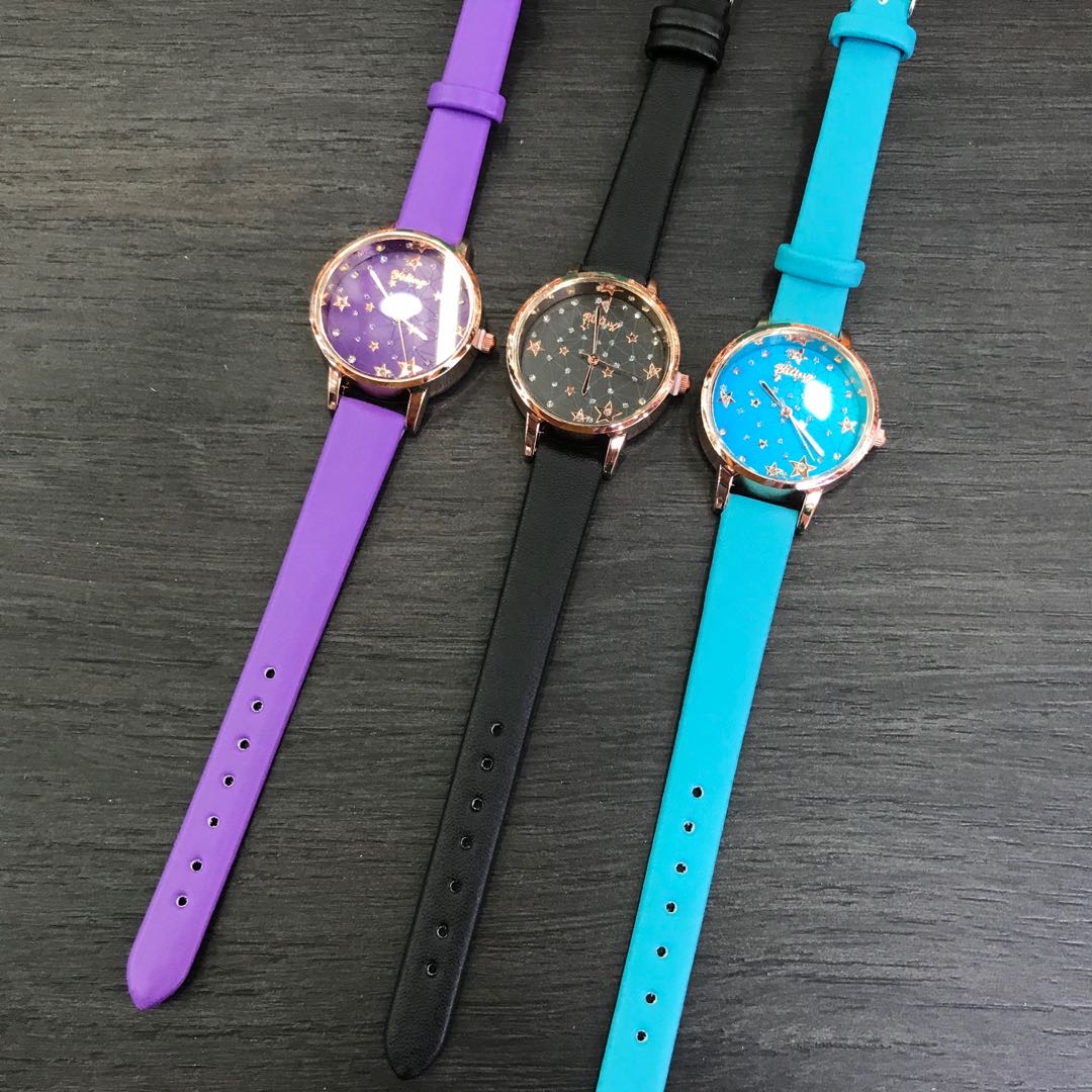 The 2019 new "Full Sky Stars" starry sky watch for women, a waterproof, fashionable and simple student watch for women details Picture