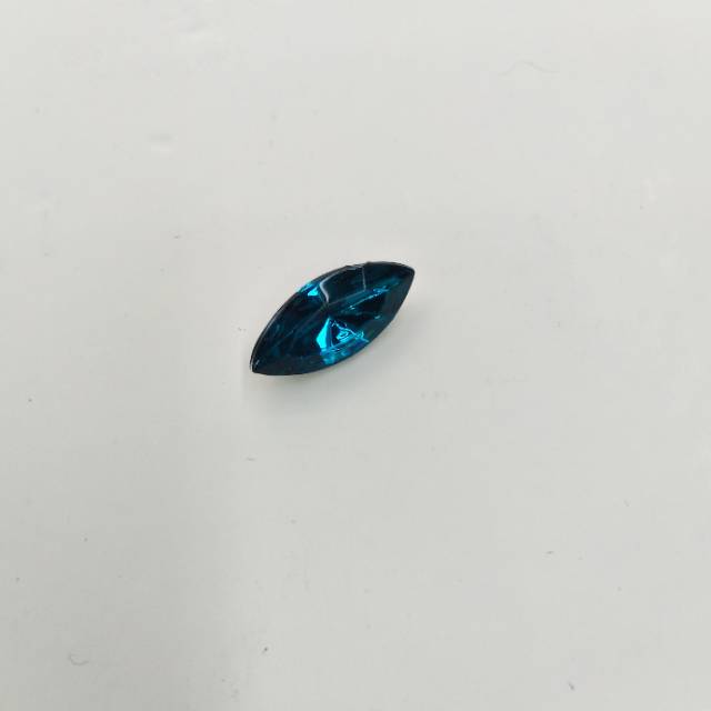 Geometric heart-shaped diamond-shaped resin box, packaging clothing accessories, Jindehai jewelry accessories Q54741 details Picture