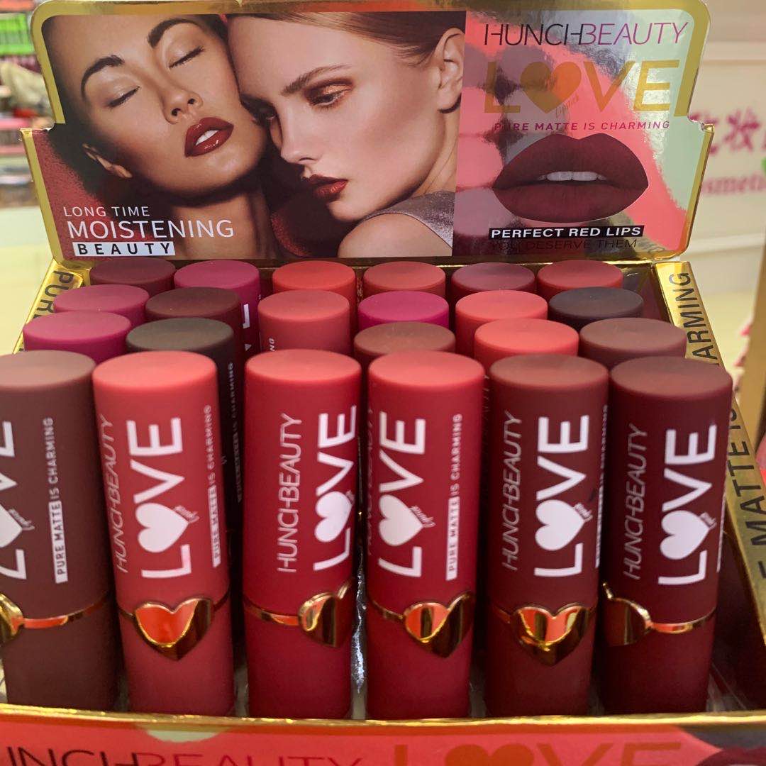 Factory direct sales of matte matte lipstick, long-lasting lipstick, retro red lipstick in 12 colors
