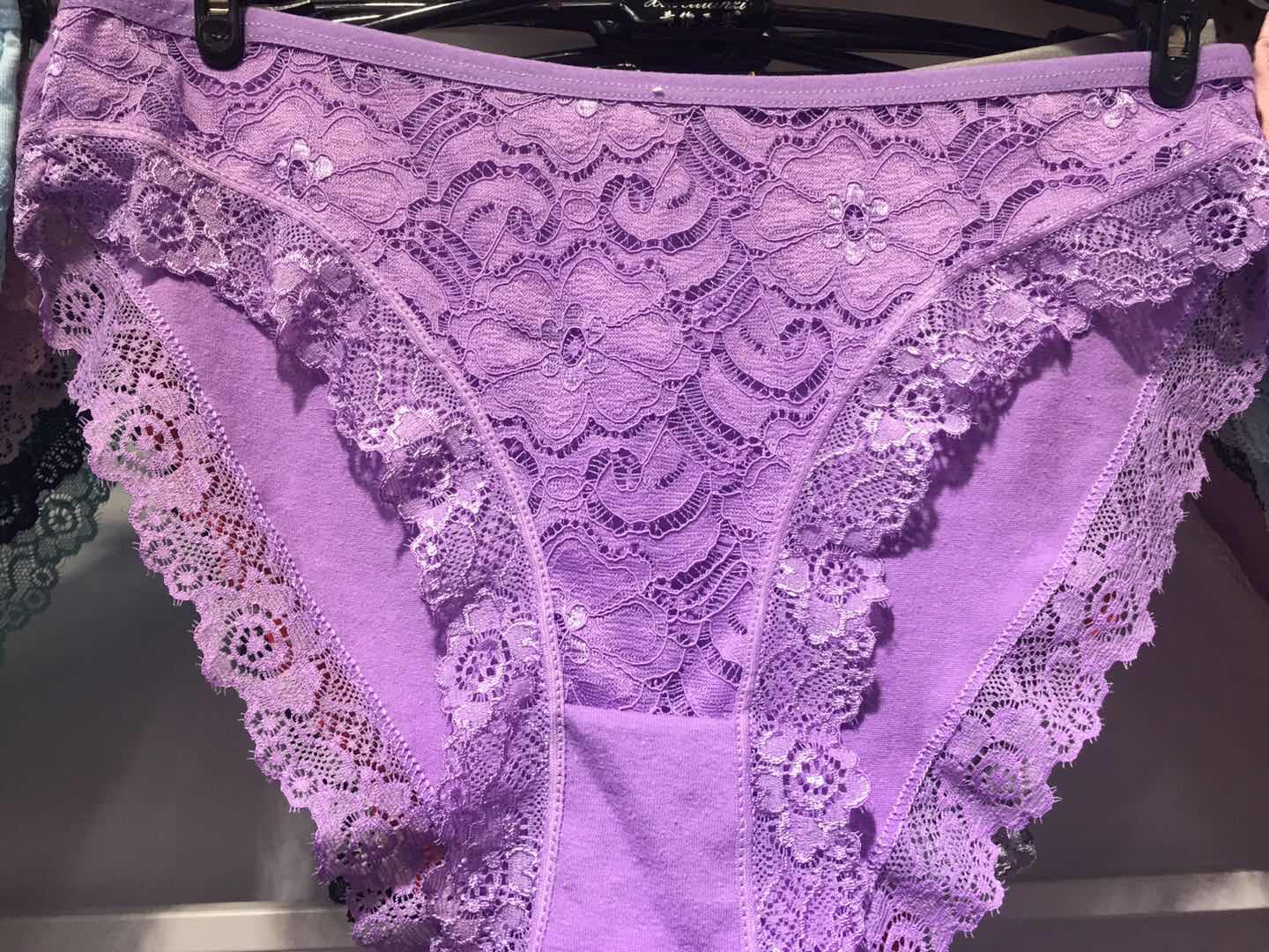 Women's Low Waist Underwear Skin-Friendly Comfortable Hollow Design Solid Color Retro Playful