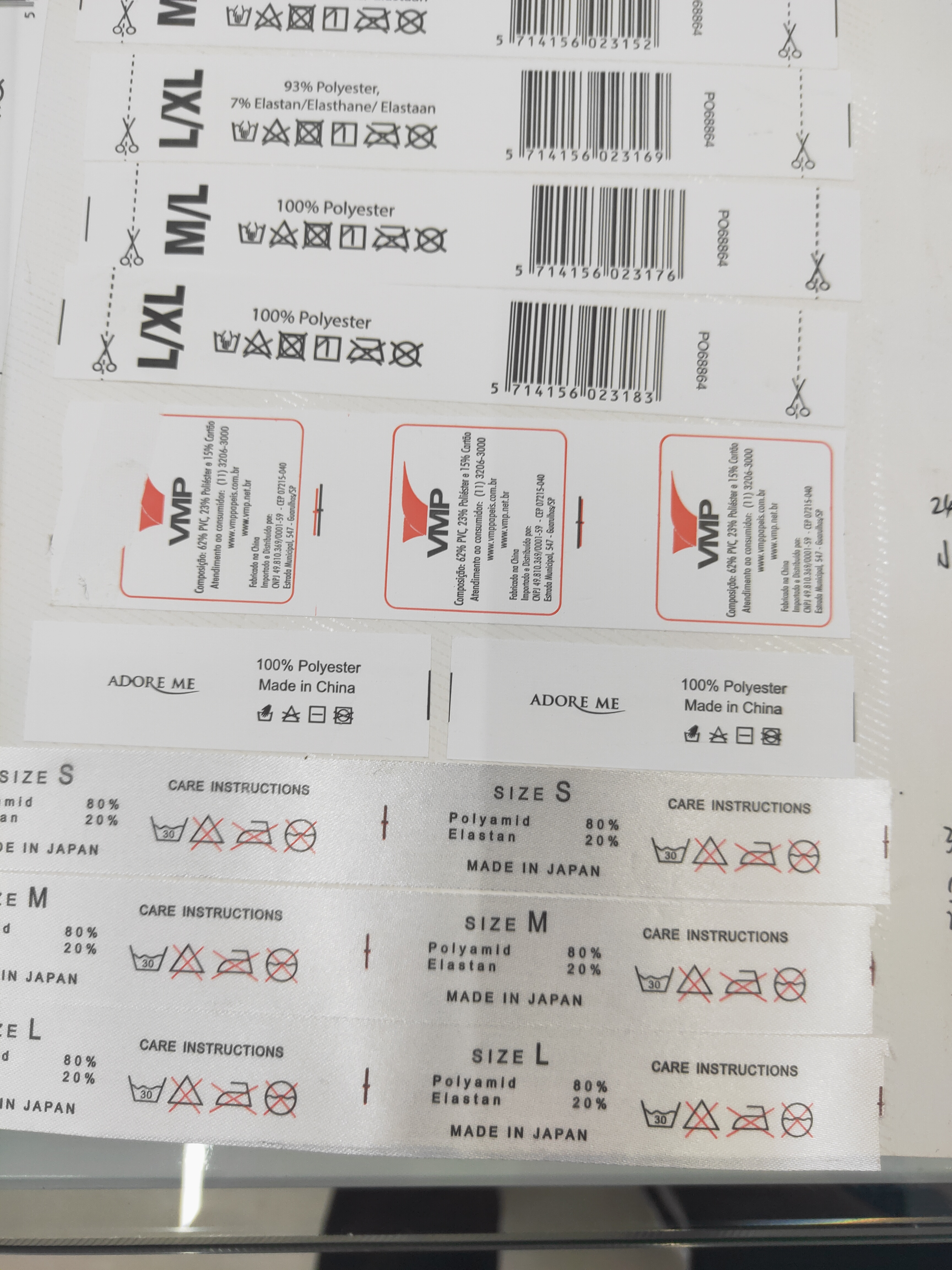 Double Color Cloth Label Series Cloth Screen Printing Label To Sample Custom Specification drawing