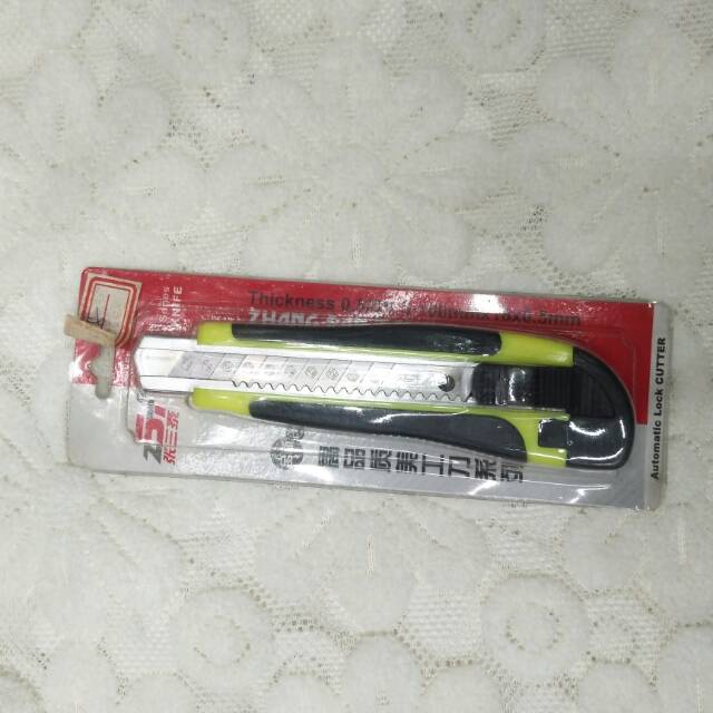 厂家直销美工刀大号壁纸刀裁纸刀金属工具刀墙纸贴膜刀工业用雕刻刀