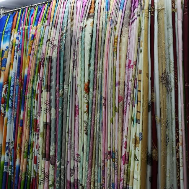 Yu Jianping Curtain and Fabric Store describe pic - 3