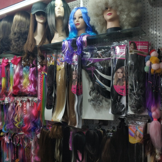 Yiwu Yuanfang Wig Factory describe pic - 1