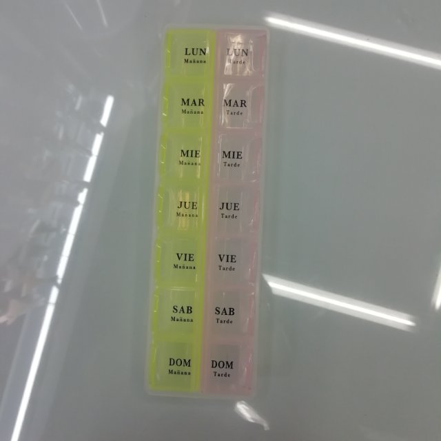 Morning, middle and evening portable and sealed large capacity dispenser cartridge double row thumbnail