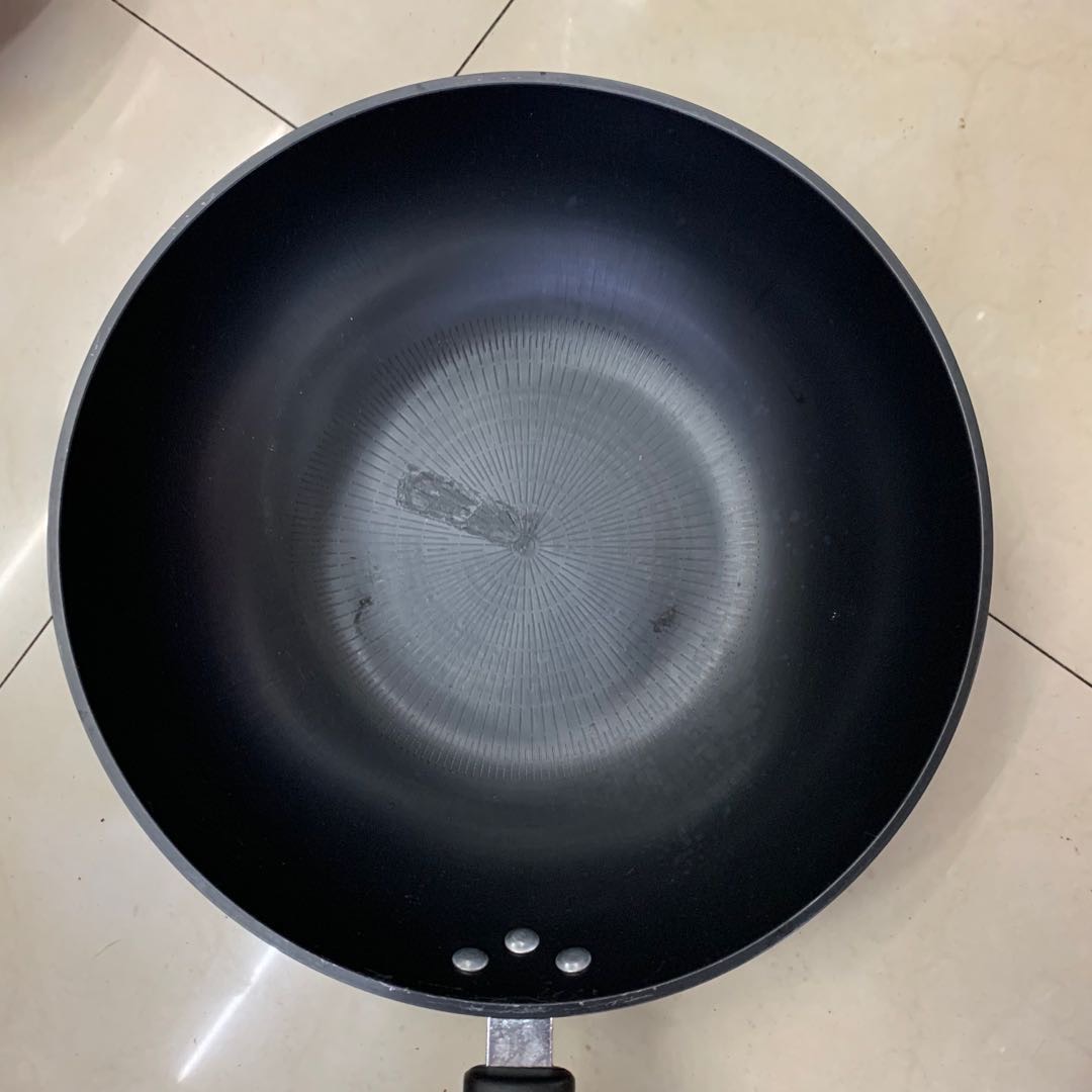 Round-bottomed wok, an old-fashioned kitchen household pot, universal model Specification image