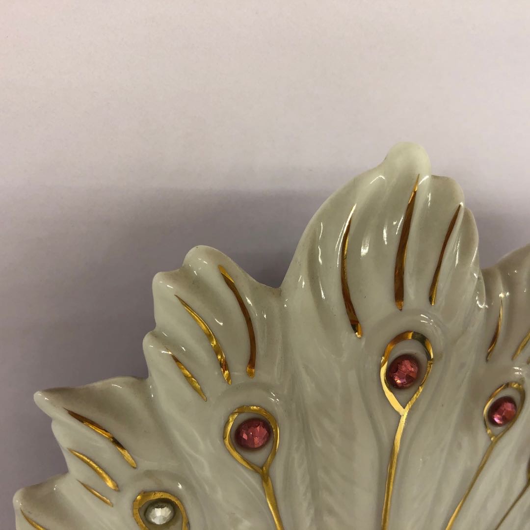 Jintai Craft Peacock White Creative Ceramic handicrafts and decorative items, European luxurious home display gifts details Picture
