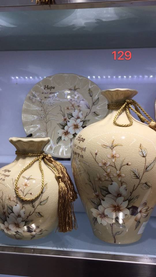 米黄色陶瓷花瓶餐盘套装工艺品摆件潮艺036