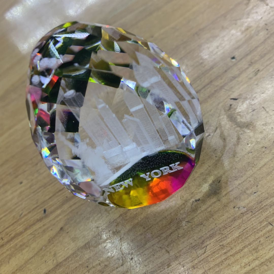 Laser engraving New York crystal water drop type decoration manufacturers direct sales