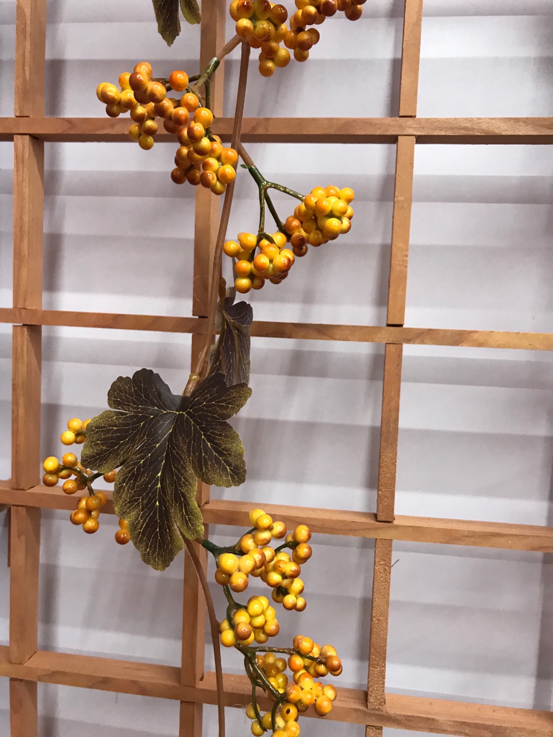 Customized Guilin Christmas with 1.8-meter maple leaf vines as samples Specification image