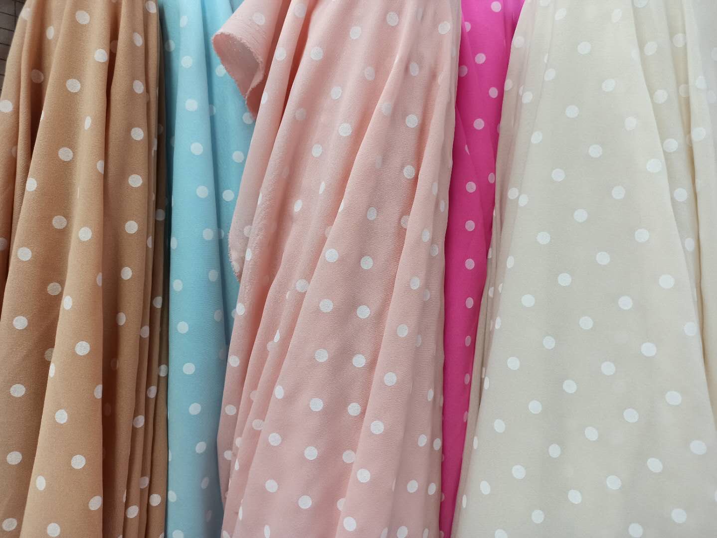 Four-Sided Printing Fabric In Stock