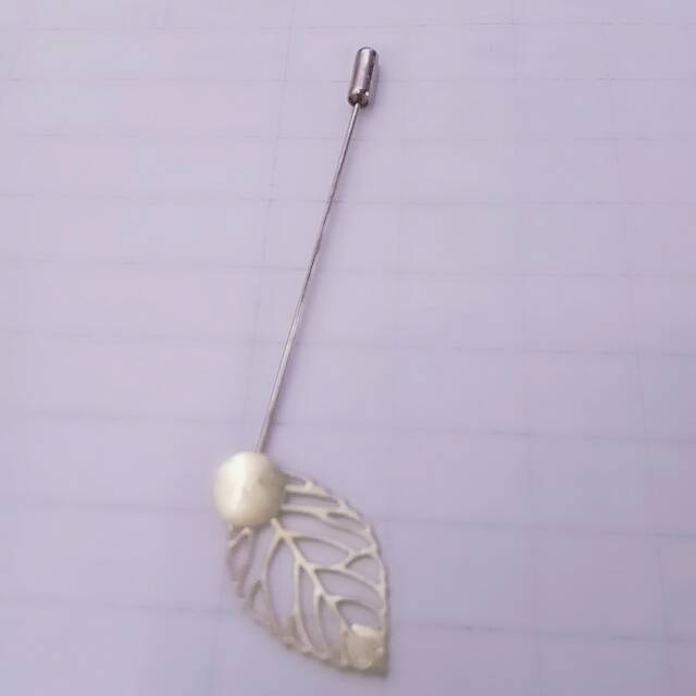 Factory direct sales of leaf needle ornaments and accessories