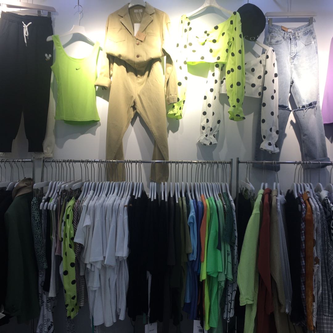 A I L A Ella describe pic - 2