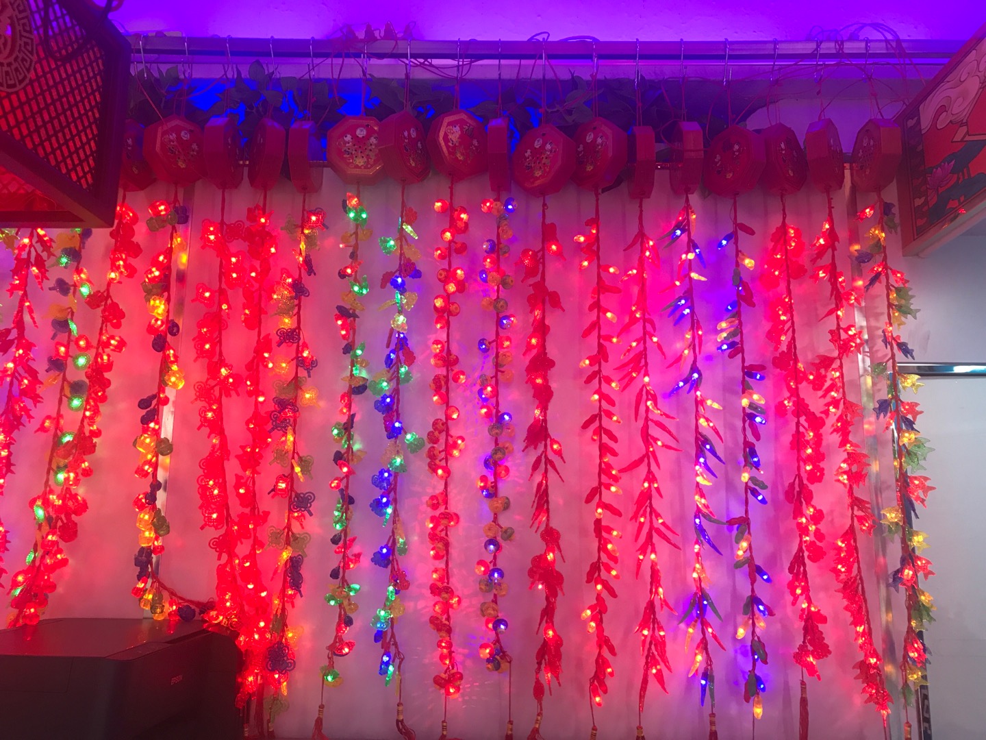 Yiwu Jiayou Festive Supplies Factory describe pic - 2