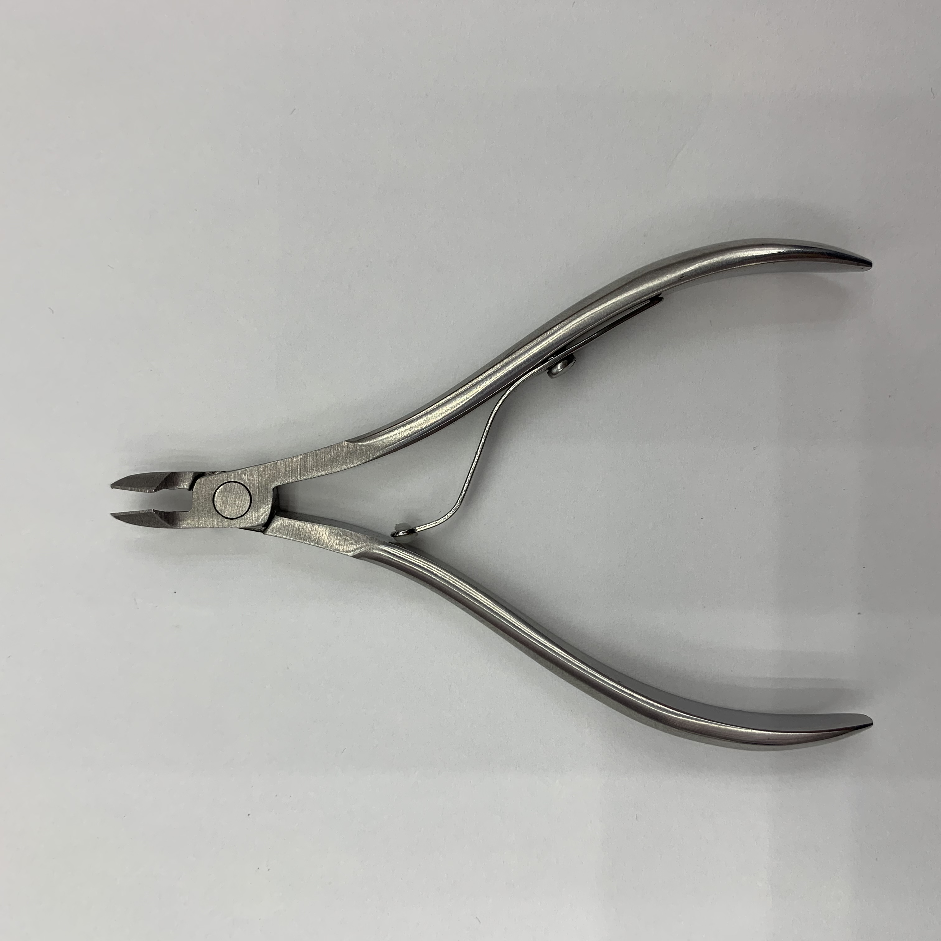 Manicure tool Dead Skin Scissors 8710 Sharp stainless steel scissors Manicure pliers knife thumbnail