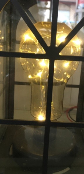 Factory direct sales of genuine plastic glass pointed sheep grid bulb portable lamps details Picture