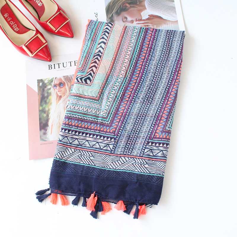 Colorful Casual With Classic Long Lady Style details Picture