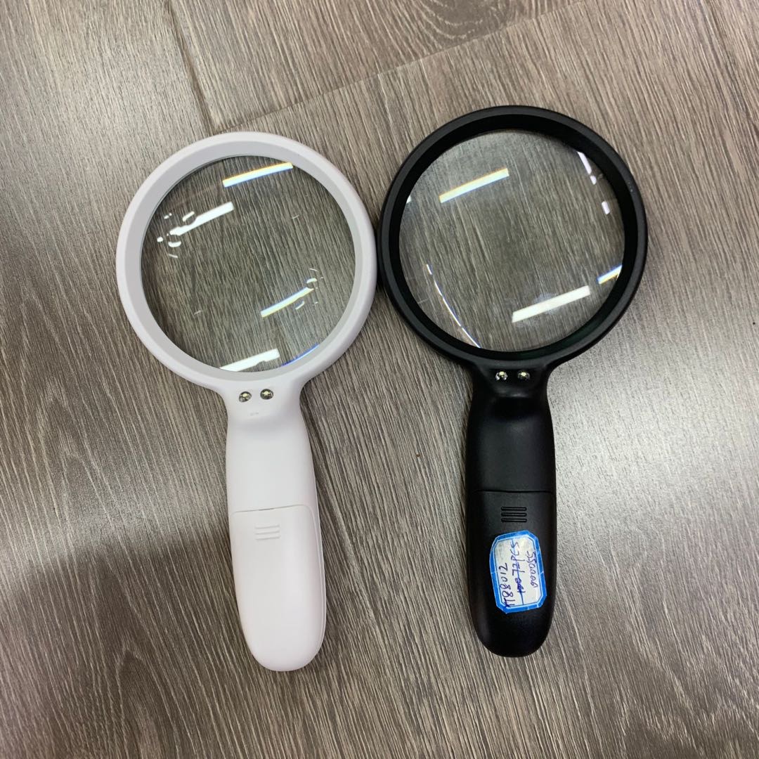 手持式放大镜LED照明带灯高清阅读放大镜多用途