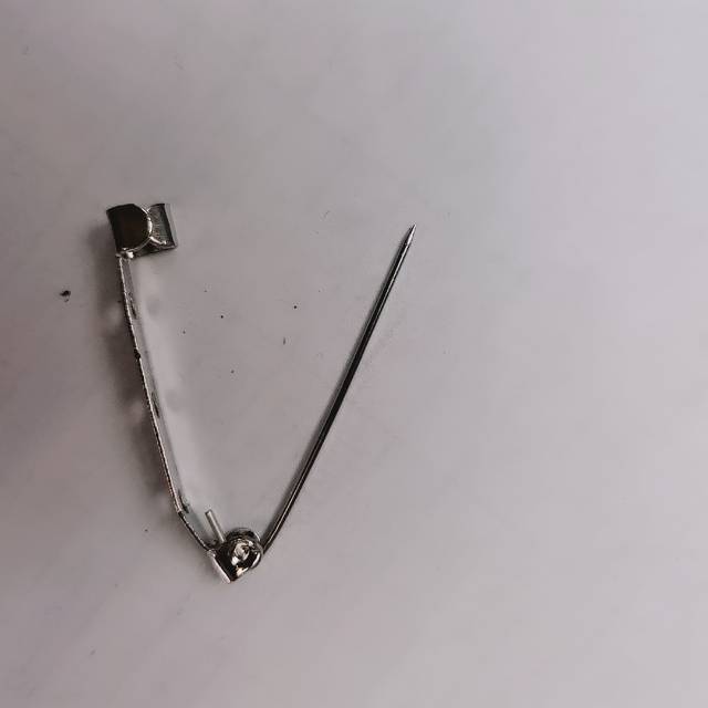 The factory specializes in classic ordinary brooch pin clip bb clip strange claw hairpin hair ring hair comb accessories thumbnail