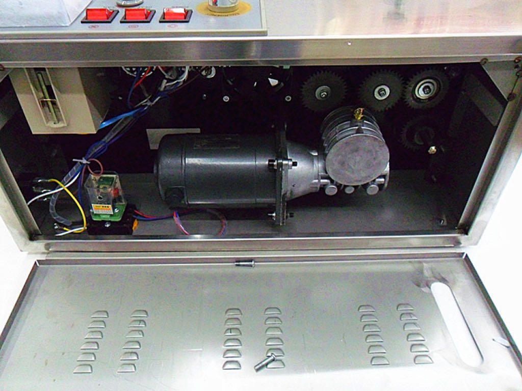 We sell plastic bag sealing machines/food automatic sealing machines FRD900 continuous sealing machines. Huayi Packaging Machinery operates with integrity and offers high-quality products Specification image