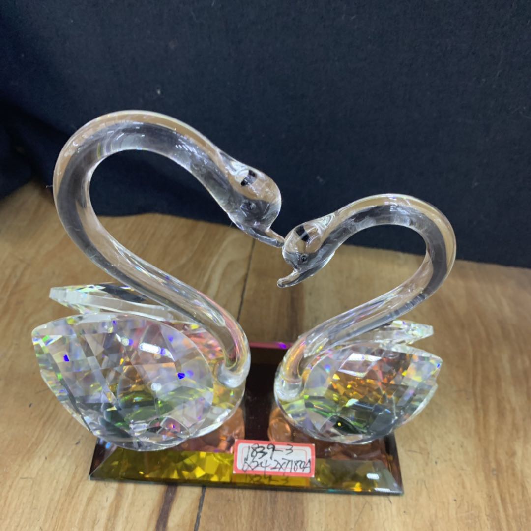 Factory direct sales of crystal double swan ornaments details Picture